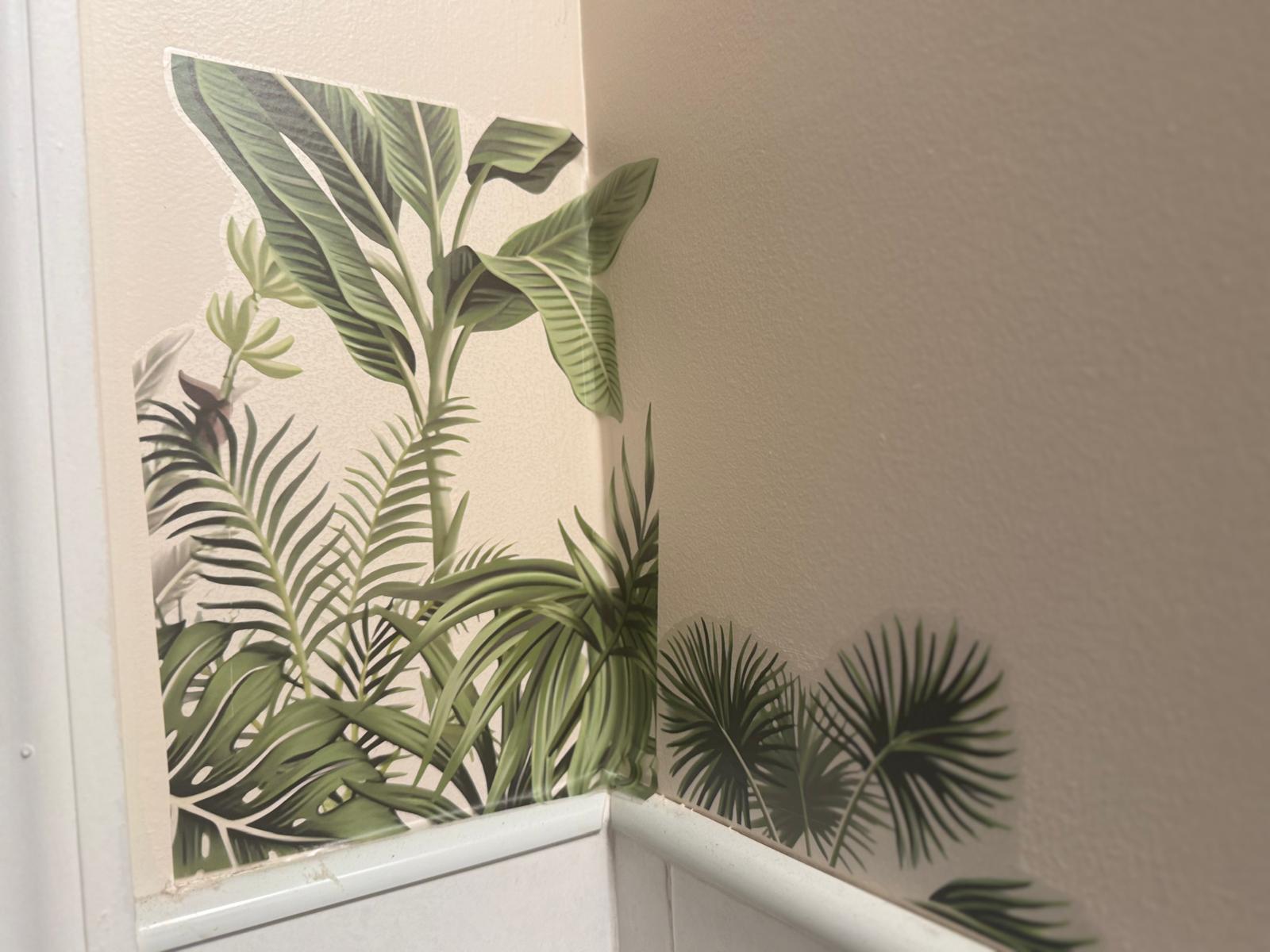 Botanical mural detail inside the InstaBrows by Kyara studio